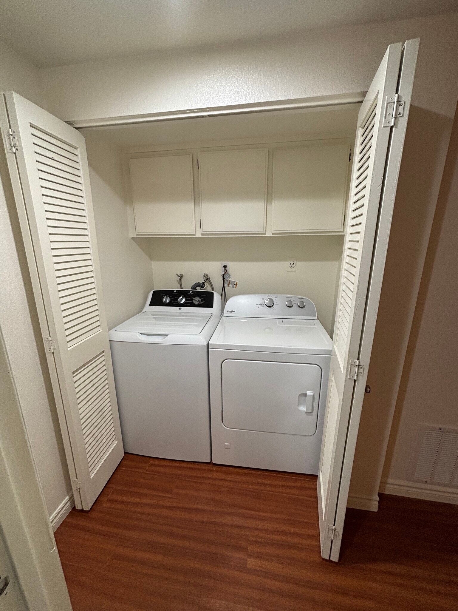 Laundry Area - 527 Spring Rd