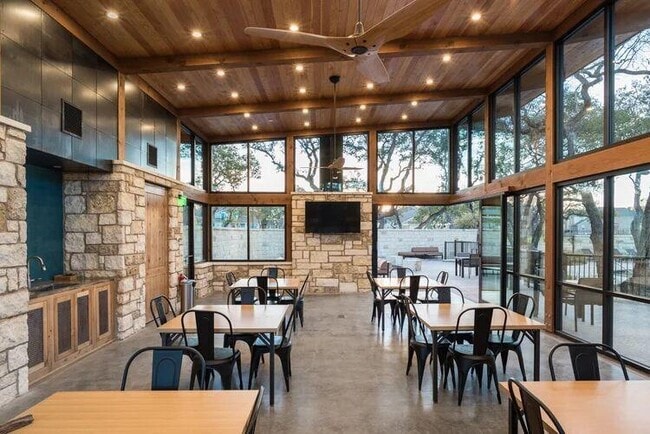 Building Photo - 13704 Camp Comfort Ln