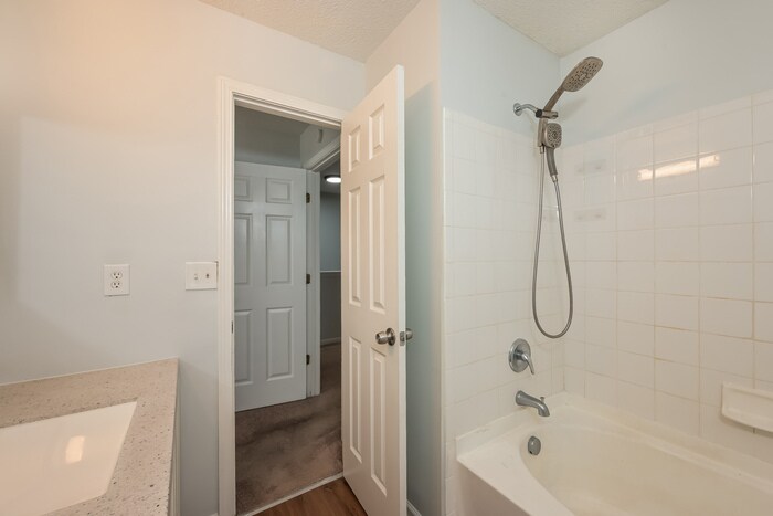 Building Photo - 180 Odyssey Turn NW