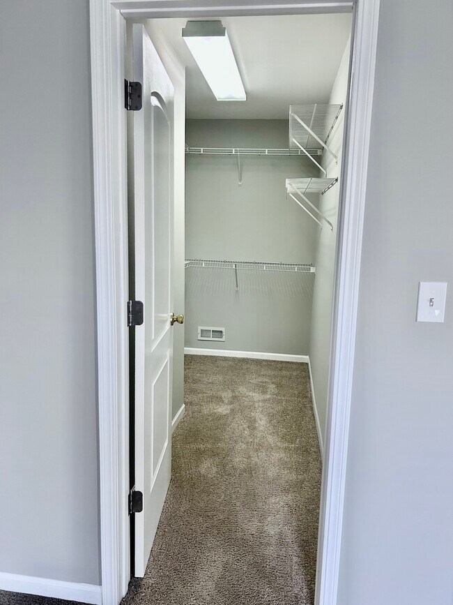 Building Photo - 2518 Anna Wy