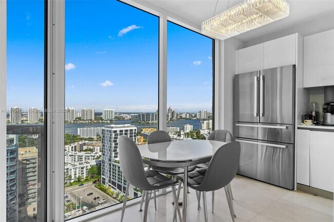 Building Photo - 17555 Collins Ave