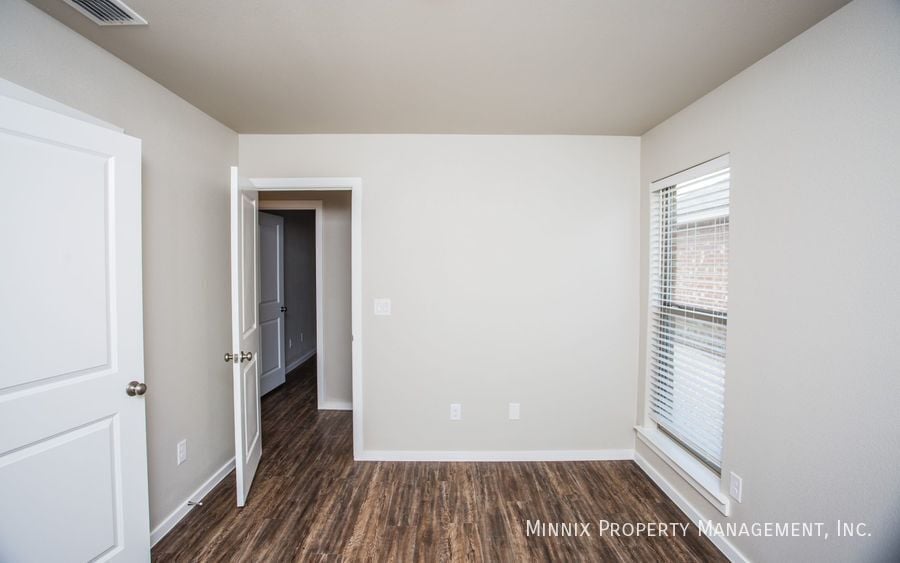 Building Photo - 2134 Kirksey Ave