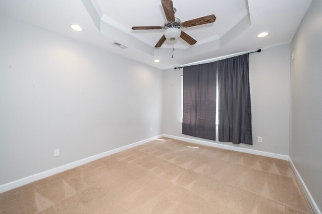 Building Photo - 4807 Landover Charge Ln