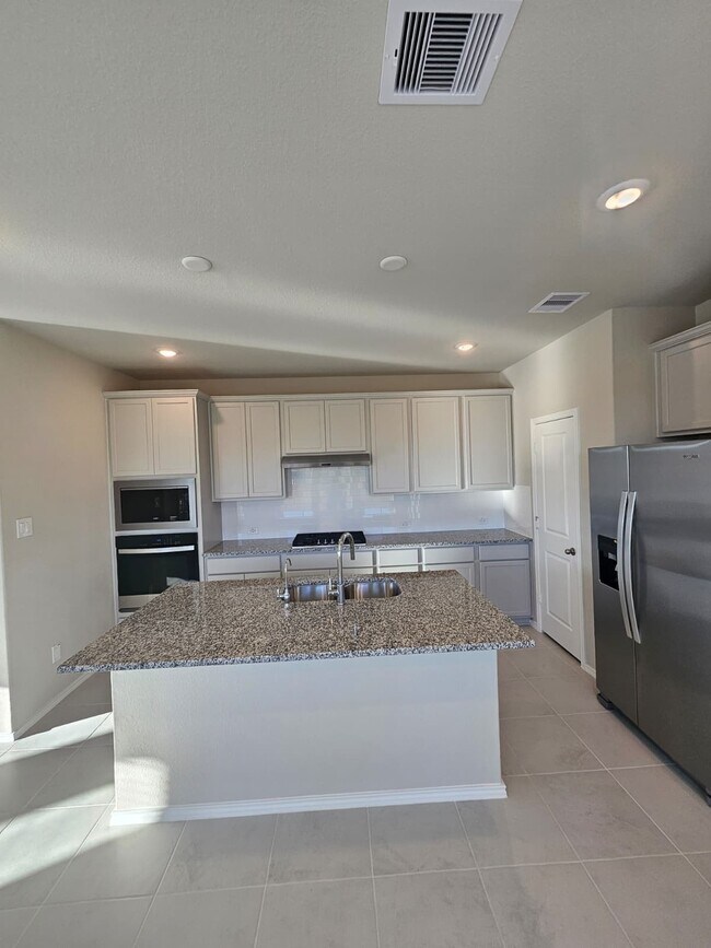 Building Photo - 426 Twilight Mdw Wy