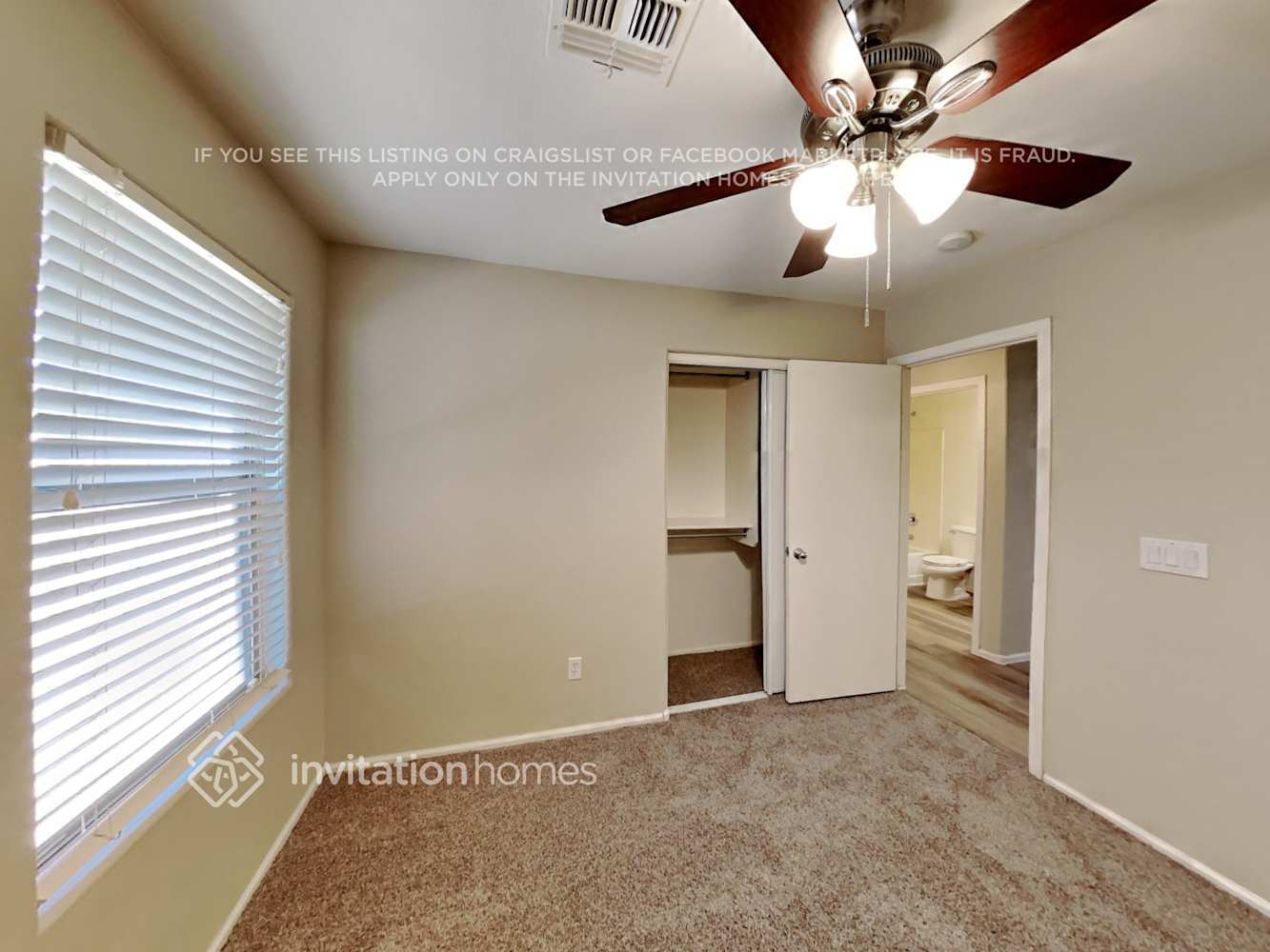 Building Photo - 7820 S 48th Dr