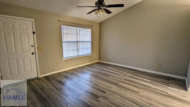 Building Photo - 122 Crosby Dr