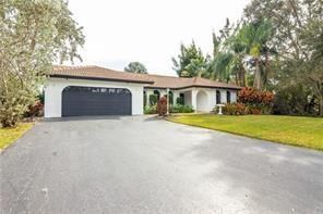 Building Photo - 4490 SW 105 Ave