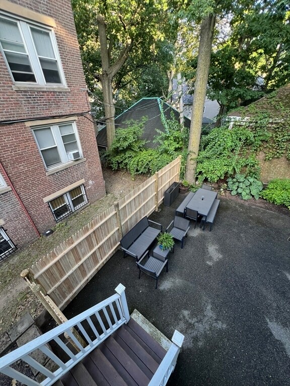 Building Photo - 117 Sutherland Rd