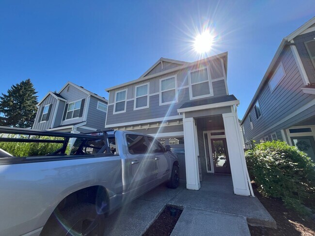 Building Photo - Spacious 3-Bedroom + Loft Home with Modern...