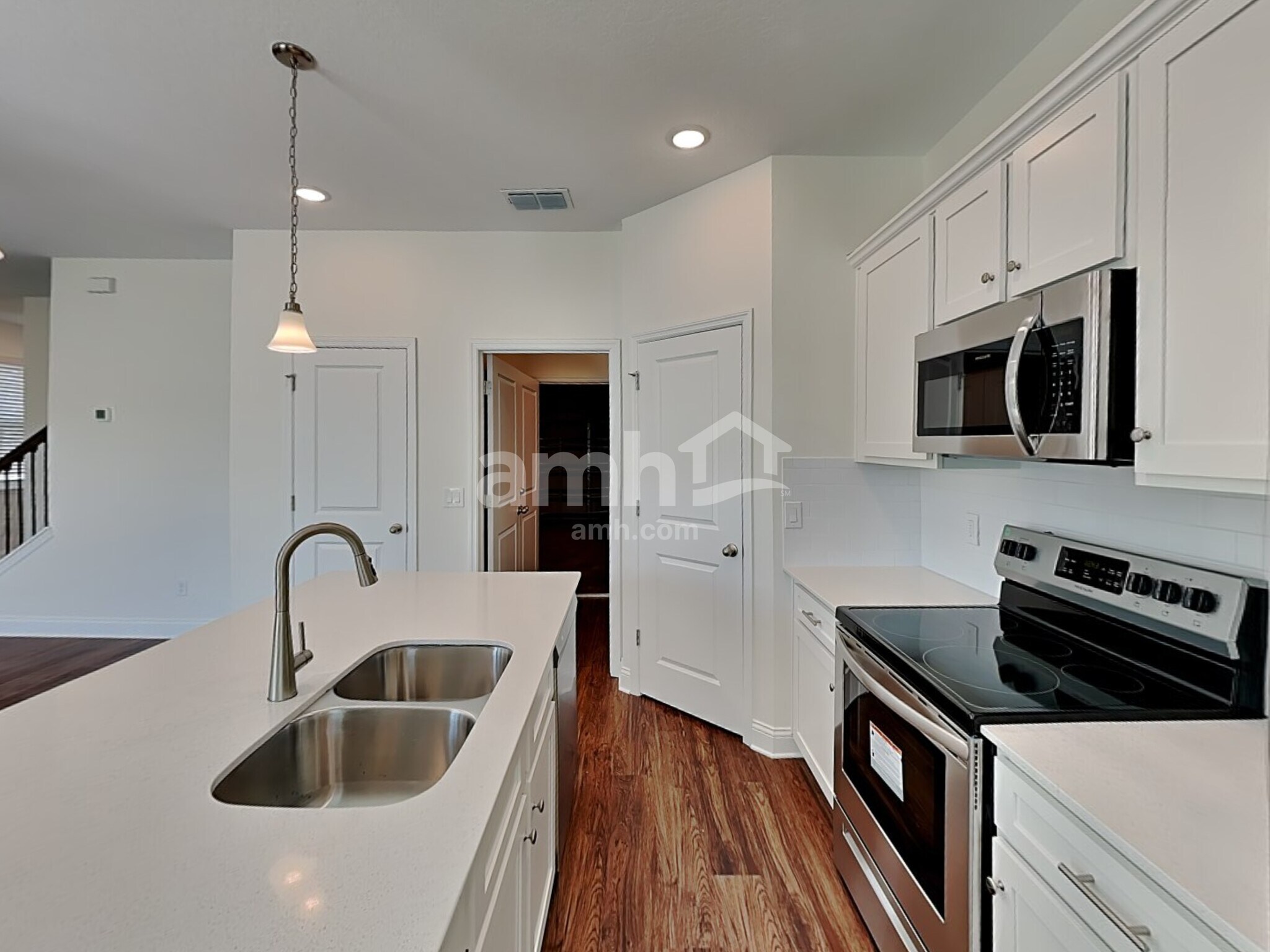 Building Photo - 6065 Little Blf Cir