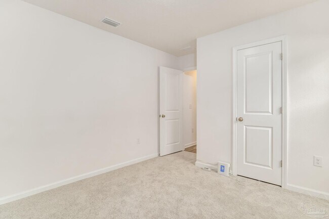 Building Photo - 6793 Paso Fino Dr