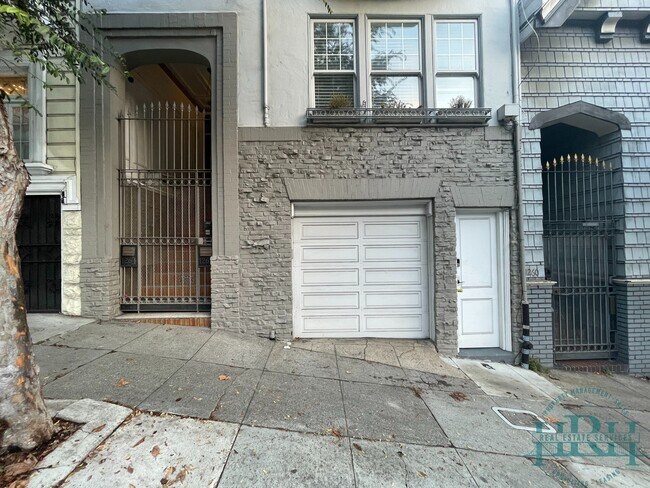 Building Photo - 1262 Sacramento St