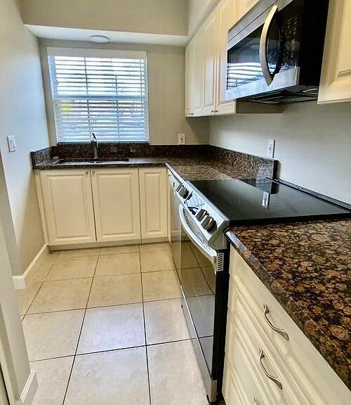 Building Photo - 413 N Cypress Dr