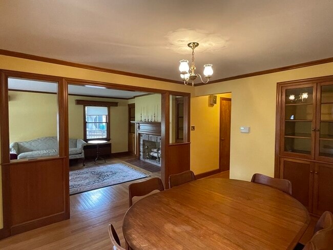 Building Photo - 204 Follen Rd
