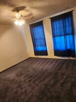 Building Photo - 3030 Congress Blvd