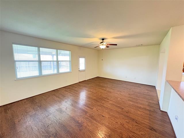 Building Photo - 1010 Utopia Ln