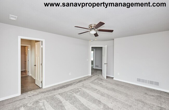 Building Photo - Spacious 3-Bedroom Home with Modern Layout...