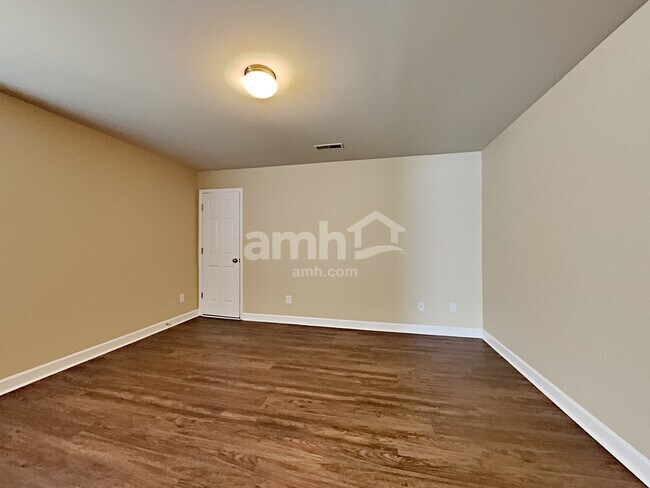 Building Photo - 3106 Cathey Ct