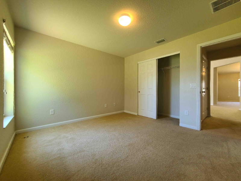 Building Photo - 5598 SW 39th St