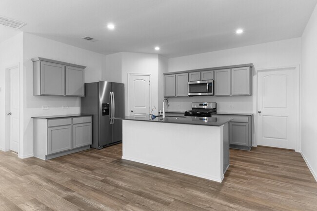 Building Photo - 16727 Hemlock Frst Ln