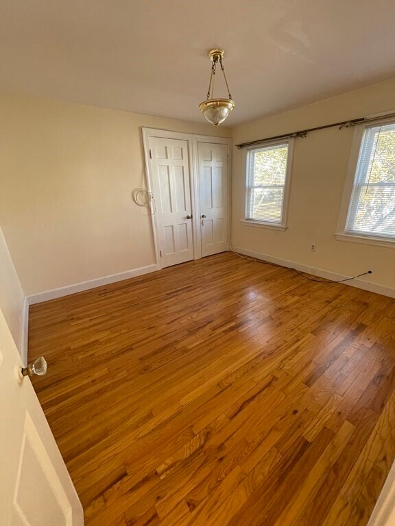 Building Photo - 49 Deerfield St