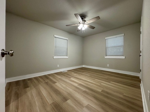 Building Photo - 1208 W Lazy L St