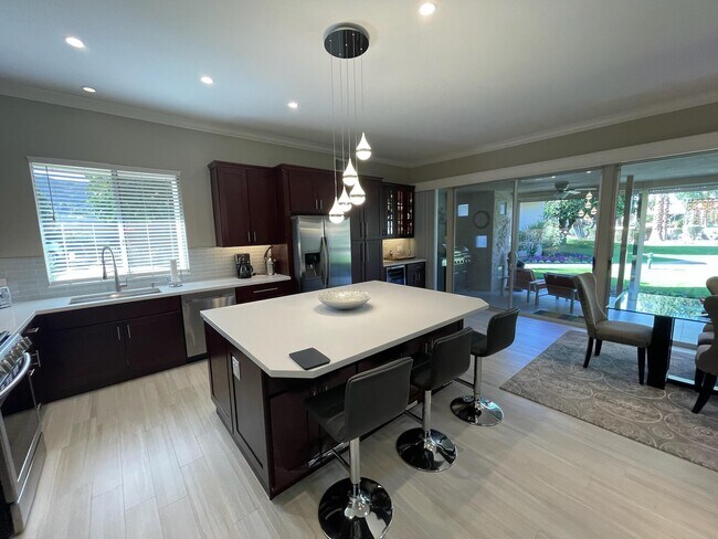Building Photo - 76990 Lark Dr