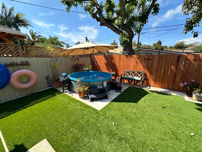 Building Photo - 3 Bdrm/1.5 Bath Craftsman Home in Downtown...