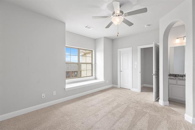 Building Photo - 2073 Trophy Dr