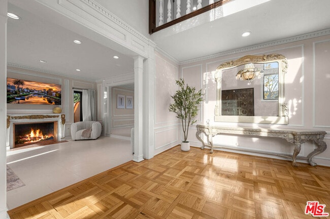 Building Photo - 3722 Alonzo Ave