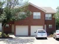 Building Photo - 3811 Sugar Creek Dr