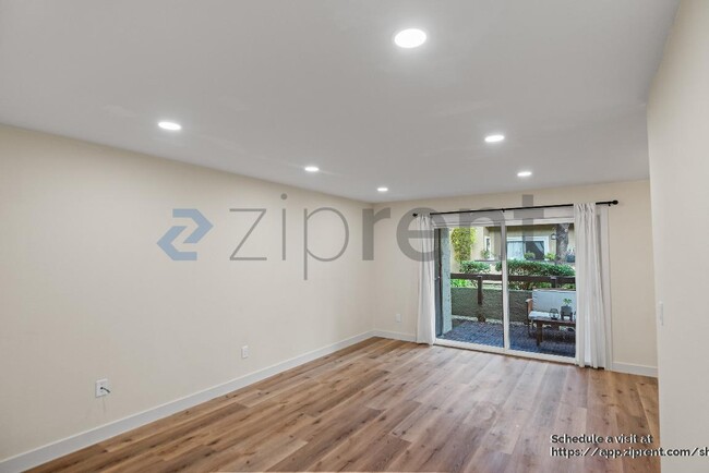 Building Photo - 291 Tradewinds Dr