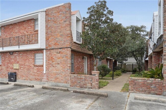 Building Photo - 148 Orchard Rd