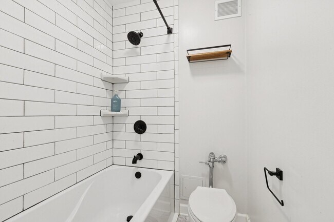 Building Photo - 535 N Michigan Ave