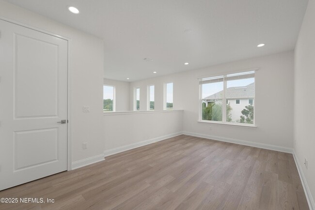 Building Photo - 50 Sewall Ln