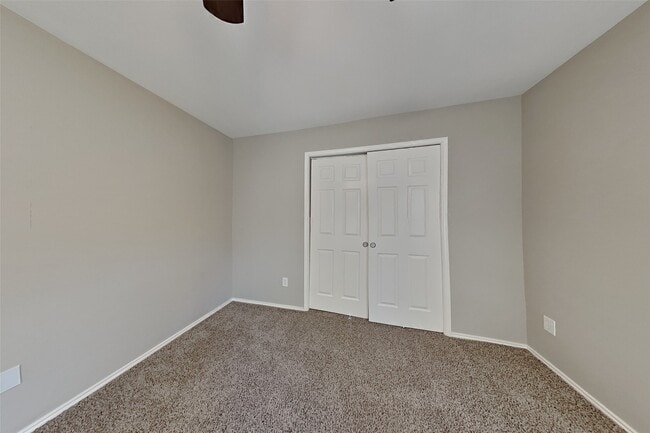 Building Photo - 10319 Pony Express Rd