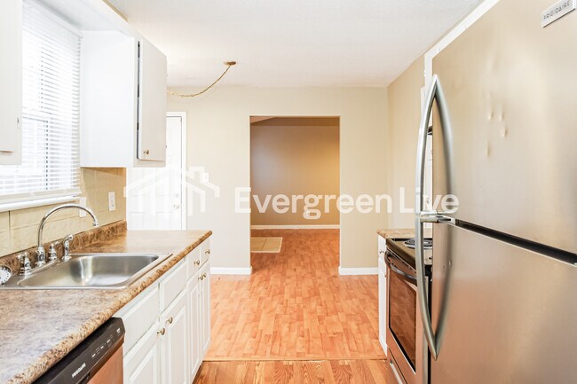 Building Photo - 369 Buffalo Creek Dr