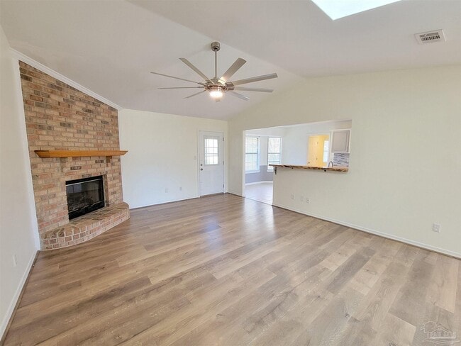 Building Photo - 1306 Pine Hill Cir