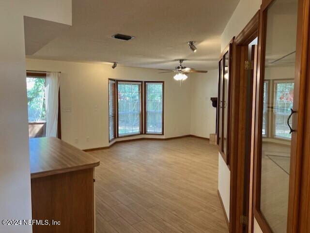 Building Photo - 458 Arricola Ave