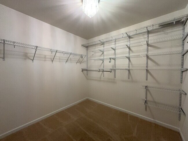 Building Photo - 292 Calm Water Way