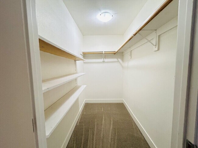 Building Photo - 134 Hartnell Pl