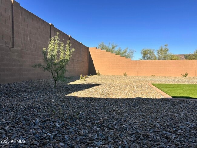 Building Photo - 4347 W Bradshaw Creek Ln