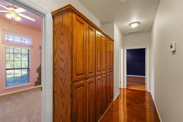 Building Photo - 19 Shady Creek Ln