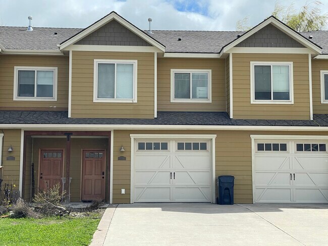 Building Photo - 4374 Brookside Ln
