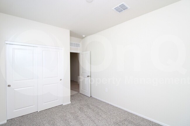 Building Photo - 18577 W Bronco Trl
