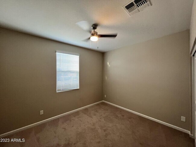 Building Photo - 2055 E Brooklyn Dr