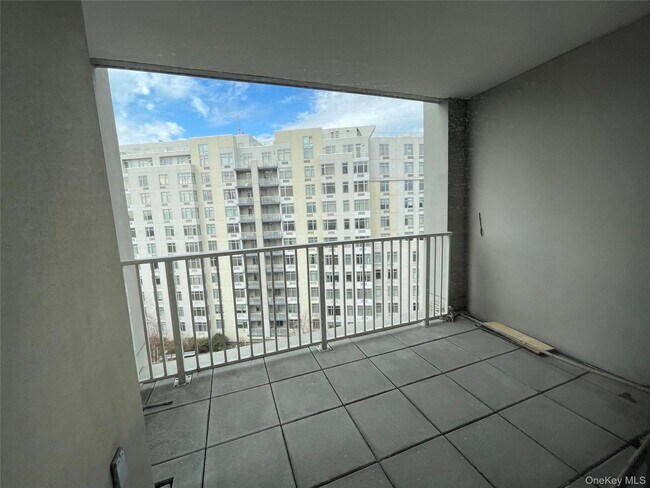 Building Photo - 40-22 College Point Blvd