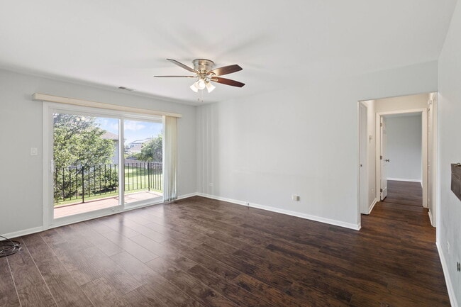 Building Photo - 7030 Park Ln Ct