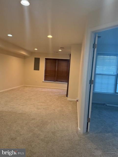 Building Photo - 165 Royal Ct