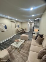 Building Photo - 459 E High St